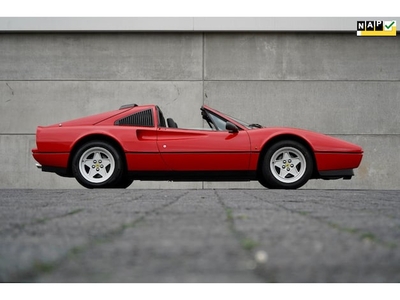 Ferrari 328 Benzine