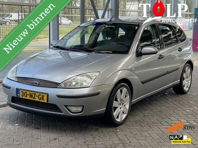 Ford Focus 1.6-16V Futura hb 5 drs 2004 Leder Clima