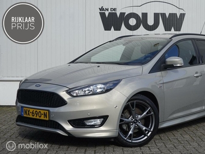 Ford Focus Wagon 1.0 ST-Line Trekhaak | Navigatie | Voorruitverwarming