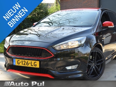 Ford Focus Wagon 1.5 Red Edition Ecc/Pdc/Cr-Controle/Led/Stoelverwarming/Privacy-Glass/18-Inch Lmv