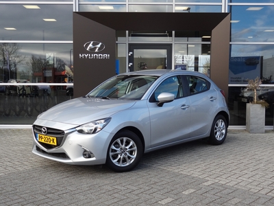 MAZDA 2 1.5 Skyactiv-G Dynamic | NAVIGATIE | PARKEERSENSOREN ACHTER | ALL SEASON BANDEN | AIRCO