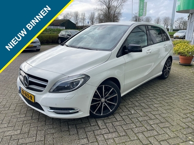 MERCEDES B-KLASSE 200 Prestige, Automaat, Camera, Leder, Stoelverw.