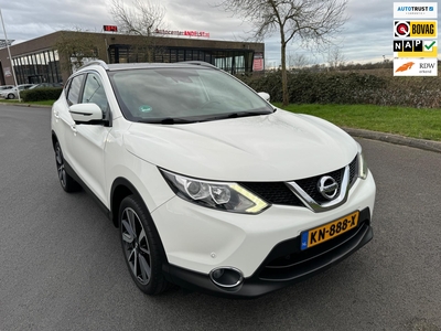 NISSAN QASHQAI 1.2 N-Connecta, Automaat, panodak, trekhaak, geen import, NAP, VOLLEDIGE OH BESCHIKBAAR.