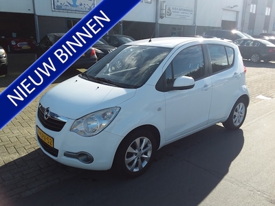 Opel Agila Benzine