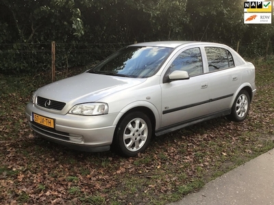 Opel Astra Benzine