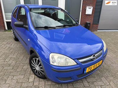 OPEL CORSA 1.2-16V Essentia / NAP