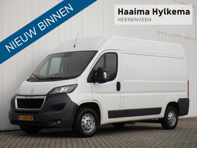 Peugeot Boxer 333 2.0 BlueHDI L2H2 Pro | 130PK | Achteruit Rijcamera | Cruise Control | Trekhaak | Navigatie | 3 Zits | Armleuning | Airco | Bluetooth