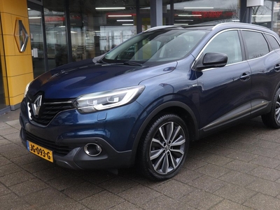 Renault Kadjar TCe 130 Bose | Panorma Dak | Blind Spot Warning | 4 nw All Season Banden | Stoel & Voorruit Verwarm | Prijs=Rijkl |