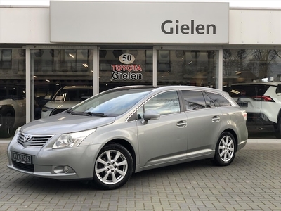 Toyota Avensis Benzine