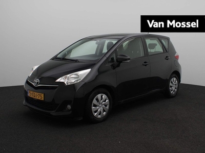 Toyota Verso-S 1.3 VVT-i Aspiration | Automaat | Camera | Bluetooth | Trekhaak | Navigatie | Climate Control |