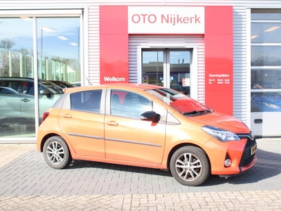 TOYOTA YARIS 1.3 VVT-i Orange Sport *Met Trekhaak!*