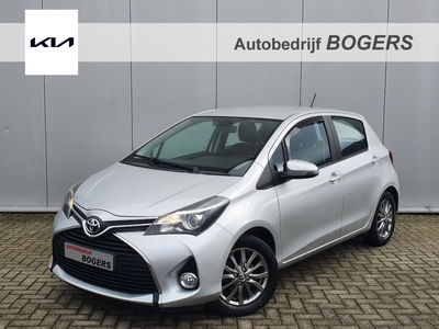 TOYOTA YARIS 1.3 VVT-i Style Automaat Navigatie, Cruise Control, Airco, Achteruitrijcamera, Trekhaak, 15