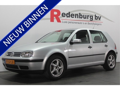 Volkswagen Golf 1.4-16V Trendline - 5 drs. - Radio / Lm velgen