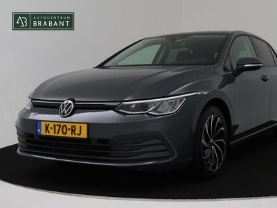 Volkswagen Golf 1.5 TSI Life(NL-auto, 1e Eig, Dealer onderH, Carplay, Sfeer verlicht, PDC V+A, App connect, Climate Con, Navi,Etc)