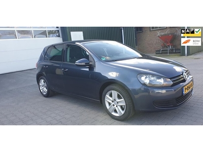 Volkswagen Golf Benzine