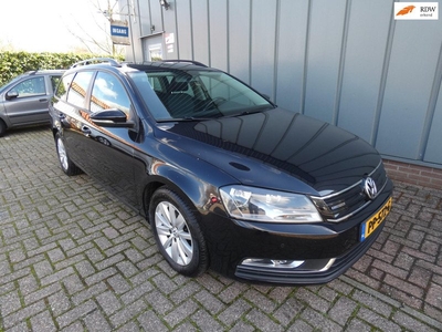 Volkswagen Passat Variant 1.6 TDI BlueMotion Executive Edition //APK//NAP//Airco//Navi//Cruise//CV+AB//Elec.Ramen//Trekhaak//PDC//