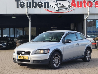 Volvo C30 2.0 Kinetic Airco, Climate control, Trekhaak, Lichtmetalen wielen