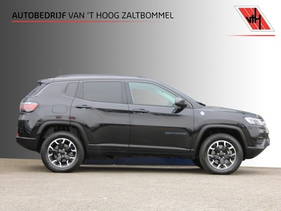 Jeep Compass 4xe 240 Plug-in Hybrid Electric Trailhawk