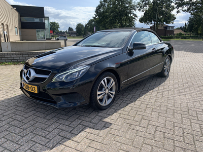 MERCEDES E-KLASSE Cabrio 200 Ambition Automaat [navi,leer,ecc,xenon,lmv,pdc,trekhaak ]