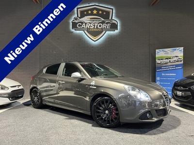 Alfa Romeo Giulietta 1.7 TBi Quadrifoglio Verde ClimaC.CruiseC.Led.Xenon.Panodak.LMV!!!235PK!!