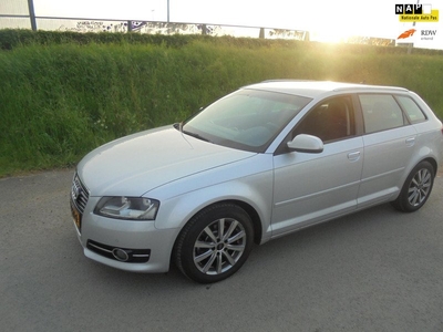 Audi A3 Sportback Audi A3 1.6 tdi diesel 5 deurs airco ecc lmv navigatie EXPORT PRIJS