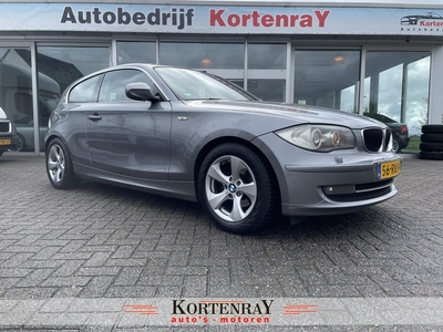 BMW 1-serie 116i EffDyn. Ed. Business Line Ultimate Edition Hemelvaartsdag open van 10 tot 15:00 uur. nieuwstaat/top occasion