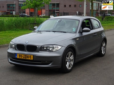 BMW 1-serie 118i Business Line BJ2009 NAP/AIRCO/APK