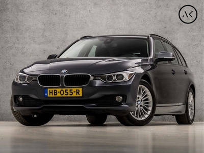 BMW 3 Serie Touring 318d High Executive Sport Automaat (NAVIGATIE, STOELVERWARMING, TREKHAAK, ELEK ACHTERKLEP, SPORTSTOELEN, XENON, CLIMATE, BLUETOOTH, CRUISE, NIEUWSTAAT)