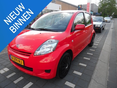 Daihatsu Sirion 2 1.0-12V Trend 5 deurs, airco, elektrische ramen, centrale vergrendeling enz