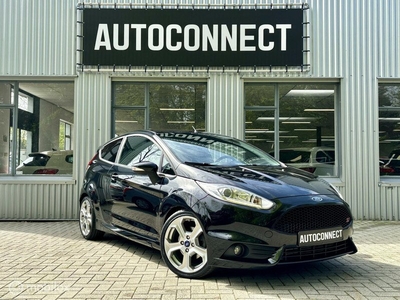 Ford Fiesta 1.6 ST. 183 PK, HALF LEDER, CRUISE, PDC, STOELVERWARMING.