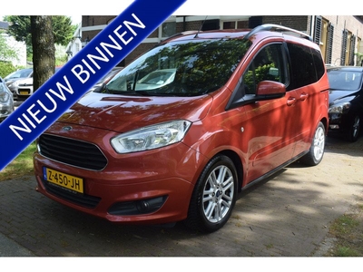 Ford Tourneo Courier 1.0 Titanium