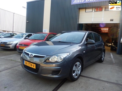 Hyundai I30 1.4i Active Cool AIRCO