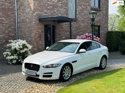 Jaguar XE 2.0 Prestige Leder Camera 49000km!