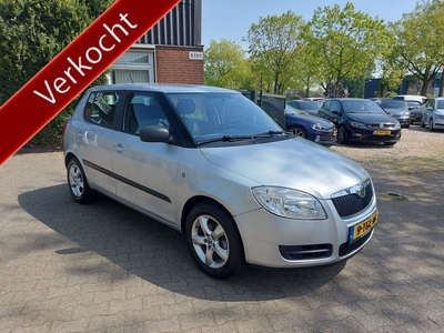 Škoda Fabia 1.2 Go, airco,trekhaak,parkeersensoren achter,