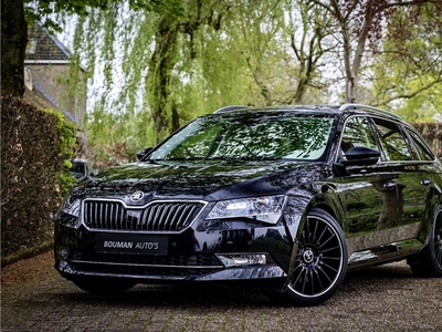 Škoda Superb Combi 2.0 TSI 4x4 Laurin & Klement Stoelventilatie Panorama ACC Trekhaak