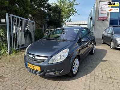 Opel Corsa 1.4-16V Cosmo, Climate, cruise control, APK 04/2025