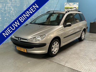 Peugeot 206 1.4 X-Design Nieuwe APK ELK.PAKKET