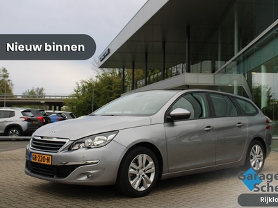 Peugeot 308 SW 1.2 PureTech Active 130pk - Climate - Cruise - Panoramadak - Trekhaak Rijklaar