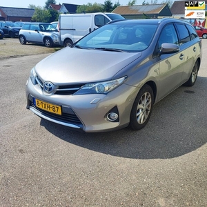 Toyota Auris Touring Sports 1.8 Hybrid Lease+