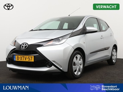 Toyota Aygo 1.0 VVT-i X-Play X-Shift Automaat | Airco | Parkeercamera |