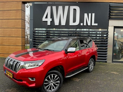 TOYOTA LANDCRUISER 2.8 D 204 PK AUT EXECUT SWVAN LEDER NAVI CLIMA CRUISE CRAWL NAP 28.729 KM €59.745 EXCL Unieke auto in perfecte staat , FISCAAL VOORDELIG GRIJS KENTEKEN - meest luxe uitvoering auto IS ROOD GEWRAPT IS OORSPRONKELIJK BLACKISCH BLUE ZONDER WRAP f...