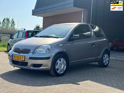 Toyota Yaris 1.0 VVT-i Terra APK, BOEKJES, GOED ONDERHOUDEN!