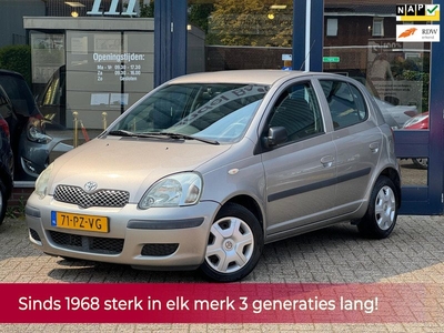 Toyota Yaris 1.3 VVT-i Idols 5 deurs 87PK! NL NAP! 2e eigenaar! Airco l Elek pakket l Trekhaak l Dealer oh l NIEUWSTAAT!