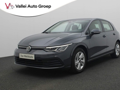 Volkswagen Golf 1.0 eTSI 110PK DSG Life Business | Stuur-/stoelverwarming | ACC | Navi | Parkeersensoren voor/achter