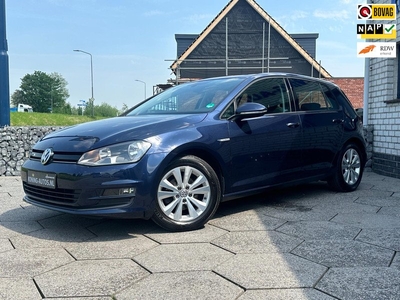 Volkswagen Golf 1.0 TSI Connected Series|Camera|PDC|CarPlay|Trekhaak|HS6