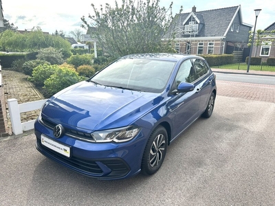 Volkswagen Polo 1.0 TSI 95PK DSG AUTOMAAT LIFE LED VERLICHTING CARPLAY NAVIGATIE PARKEERSENSOREN FABRIEKSGARANTIE!!