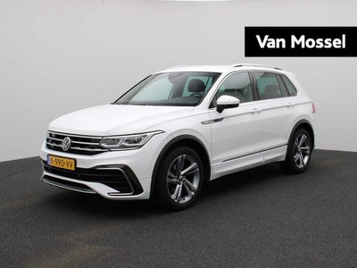 Volkswagen Tiguan 1.5 TSI R-Line Business+ 150 PK DSG | Gereserveerd | Apple Carplay | Android Auto | Navigatie | Digital Cockpit Pro | Elektrische Achterklep | Adaptive Cruise Control | Achteruitrijcamera |