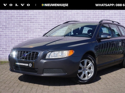 Volvo V70 2.0 Kinetic | Young timer | Parkeersensoren | stoelverwarming v/a | Roofrails | dealer onderhouden |