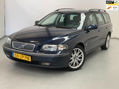 Volvo V70 2.4 Comfort Line / LPG-G3 / Opknapper / Trekhaak