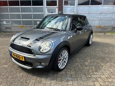 MINI Mini john cooper works verkocht (bj 2009)